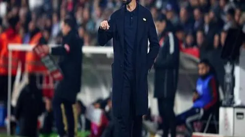 “湖人主帅巧妙以‘最佳防守球员’东契奇名义讽刺独行侠”